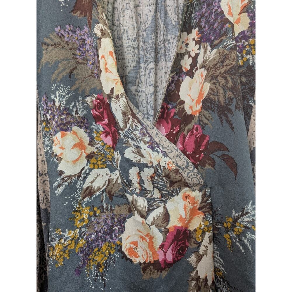 Tiny Anthropologie Floral Wrap Blouse Small Surplice Long Sleeve Gray - Picture 7 of 16